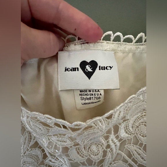 Vintage Joan&Lucy embroidered overlay tank fully lined size large cream - Picture 4 of 9